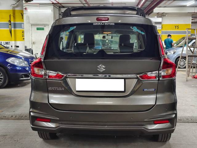 https://images10.gaadi.com/usedcar_image/4582094/original/processed_865a87d5c7e1f4efc988c65ab991b312.jpg?imwidth=6401