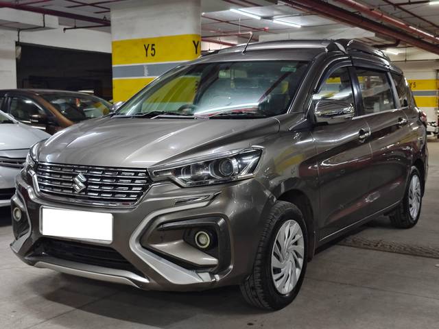 https://images10.gaadi.com/usedcar_image/4582094/original/processed_cb0f883c93266a2c5992874c16b91a4b.jpg?imwidth=6402