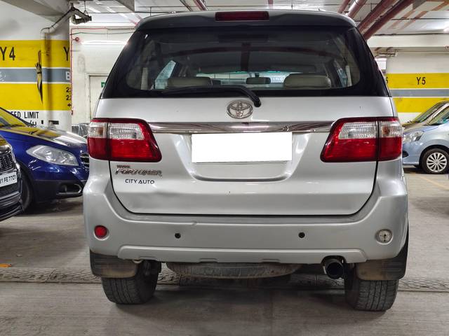 https://images10.gaadi.com/usedcar_image/4582098/original/processed_7b437f4553bf78177126ec5b09fd8941.jpg?imwidth=6401