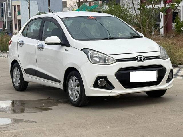 https://images10.gaadi.com/usedcar_image/4582105/original/processed_c4cf174804aff72ad08cbb43f51c303d.jpeg?imwidth=6400