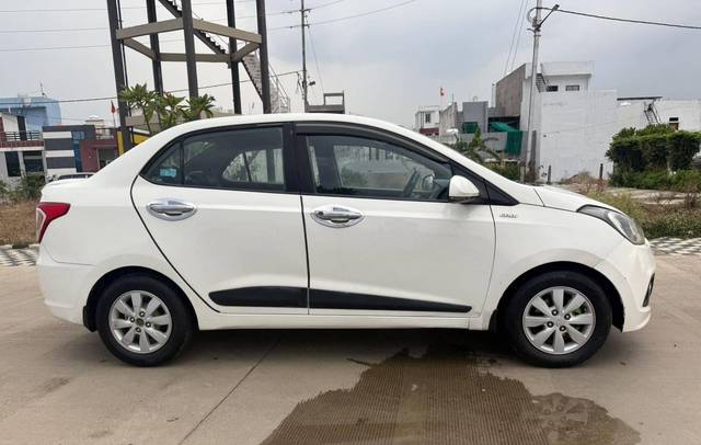 https://images10.gaadi.com/usedcar_image/4582105/original/processed_f0db1cf326de94195850ac0cf56179e6.jpeg?imwidth=6401