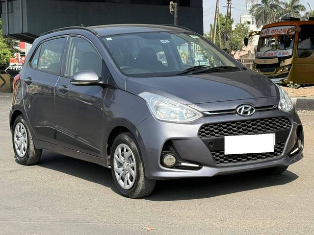 https://images10.gaadi.com/usedcar_image/4582116/original/processed_124907db39c631c907cb9f75fe95a0bb.jpeg?imwidth=6400