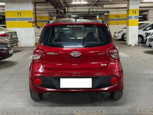 https://images10.gaadi.com/usedcar_image/4582120/original/processed_aec185d78824b742e922d70e8ac1ddbd.jpg?imwidth=6402