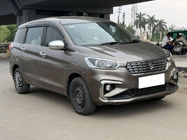https://images10.gaadi.com/usedcar_image/4582133/original/processed_8bea9ccea9a6756b64d2cebb56e96f34.jpeg?imwidth=6400