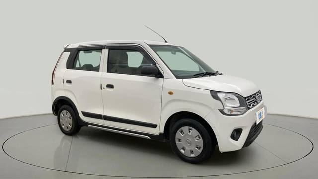 https://images10.gaadi.com/usedcar_image/4582167/original/30402e6b26f64ba8788caacdead045c5.jpg?imwidth=6400