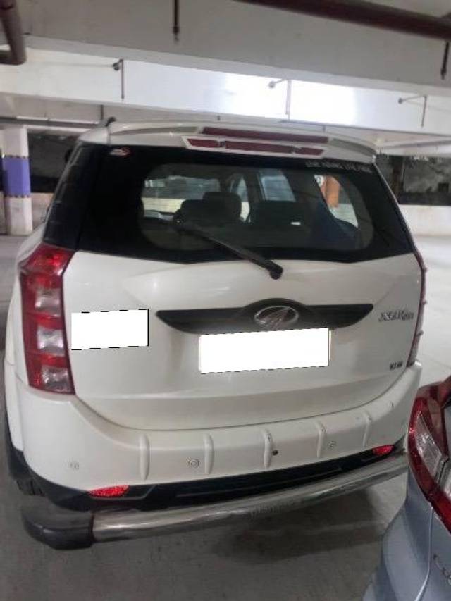 https://images10.gaadi.com/usedcar_image/4582175/original/processed_f250cad9-924a-4a1a-ad4b-ba84677836fd.jpeg?imwidth=6401
