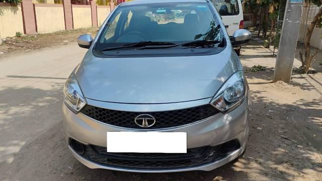 https://images10.gaadi.com/usedcar_image/4582202/original/processed_237e1eb9-ec5d-481a-a8fc-e6cb69fd7640.jpg?imwidth=6400