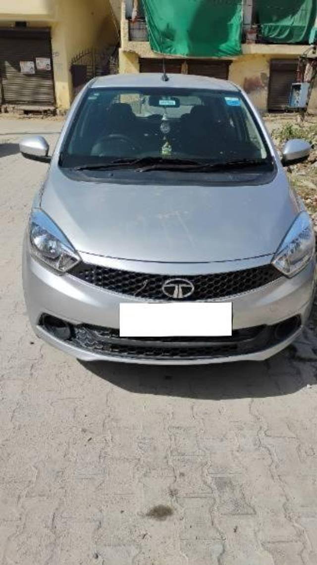 https://images10.gaadi.com/usedcar_image/4582202/original/processed_bfc63e4e-e6d0-4c86-9c7b-e5c5177d76fd.jpg?imwidth=6400