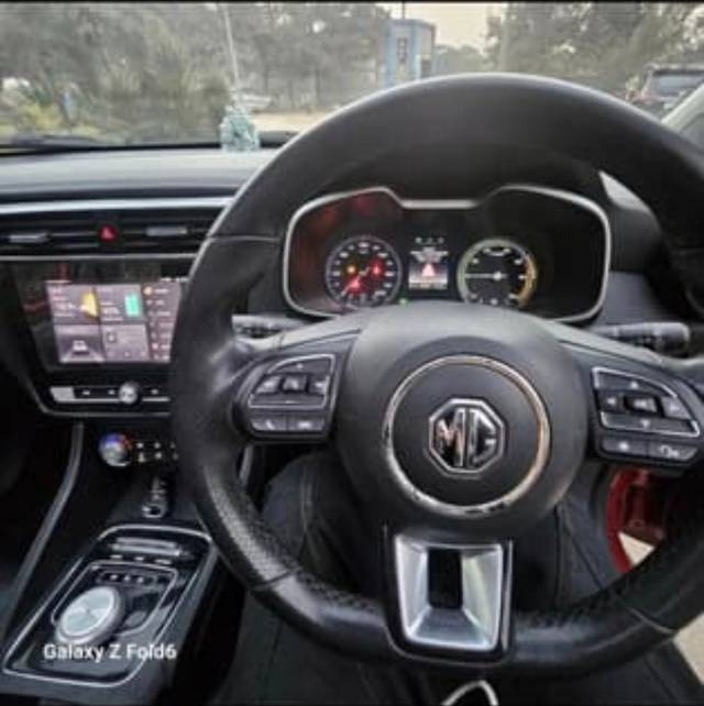 https://images10.gaadi.com/usedcar_image/4582230/original/bdea8dd2a42dc62902dee098d68b06d1.jpg?imwidth=6401