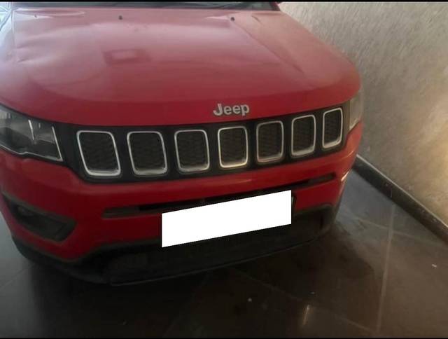 https://images10.gaadi.com/usedcar_image/4582230/original/processed_e77c7b550141698ee9a1729948e91118.jpg?imwidth=6402