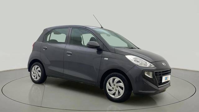 https://images10.gaadi.com/usedcar_image/4582238/original/17bc91fd8b6c7d5365f6a0030acb7d54.jpg?imwidth=6400