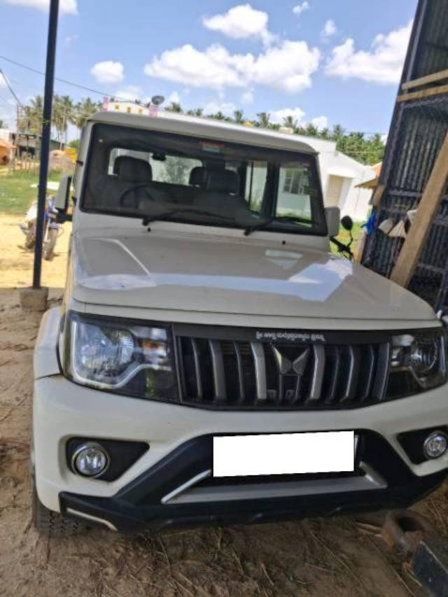 https://images10.gaadi.com/usedcar_image/4582240/original/processed_7ce44fd0-7b2b-4e2b-bc73-2f2e395aef49.jpg?imwidth=6400