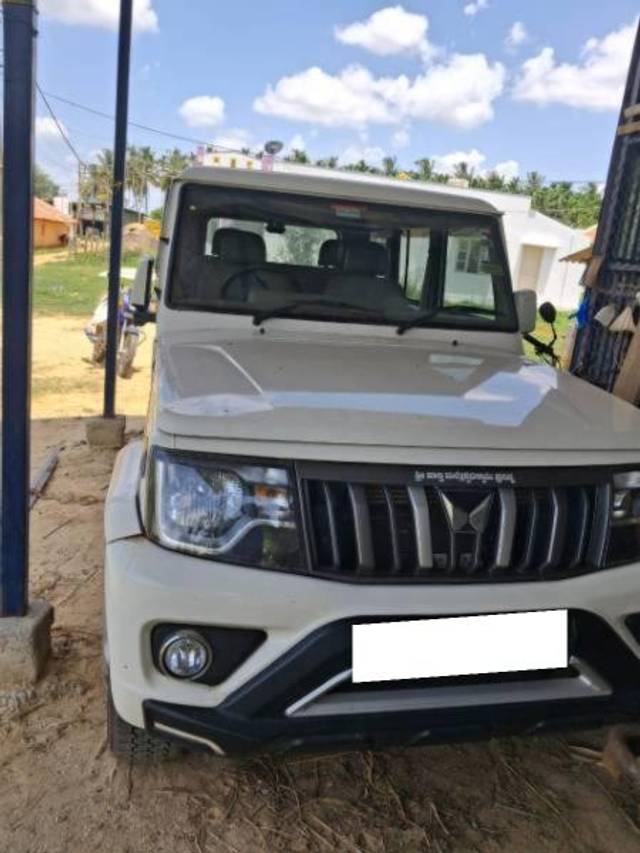 https://images10.gaadi.com/usedcar_image/4582240/original/processed_c0b341a3-3935-4c13-819e-3e27d8bb8c65.jpg?imwidth=6401