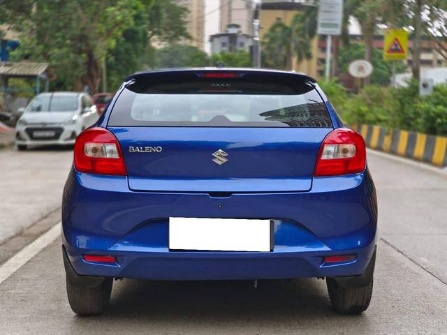 https://images10.gaadi.com/usedcar_image/4582289/original/processed_fab4d647161a49d065421a8b650f6a25.jpg?imwidth=6402