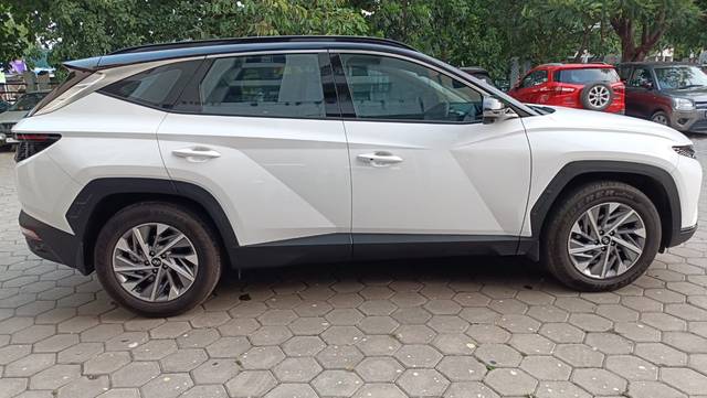 https://images10.gaadi.com/usedcar_image/4582293/original/d561855e0aea1f8cab7bdb7ee937e002.jpeg?imwidth=6401