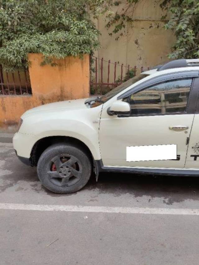 https://images10.gaadi.com/usedcar_image/4582300/original/processed_90ae670b-817f-4ce5-a7f6-33fe93c70cbc.jpg?imwidth=6400