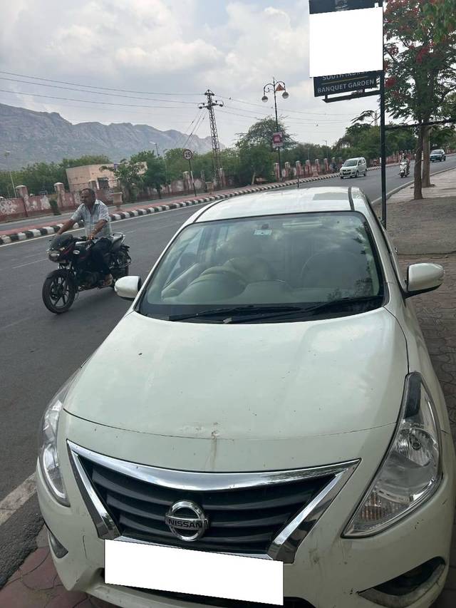 https://images10.gaadi.com/usedcar_image/4582317/original/processed_56ae90a0-72b8-47c4-8c7e-ecd078c28cfa.jpg?imwidth=6401