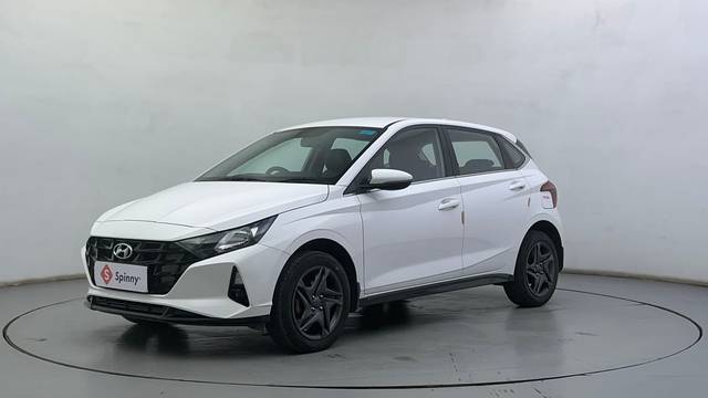 https://images10.gaadi.com/usedcar_image/4582339/original/270d03d0983904af190633a0de4416e1.JPG?imwidth=6400