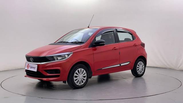 https://images10.gaadi.com/usedcar_image/4582360/original/db1deca0b89547e934cfd36b3a2ec527.JPG?imwidth=6400
