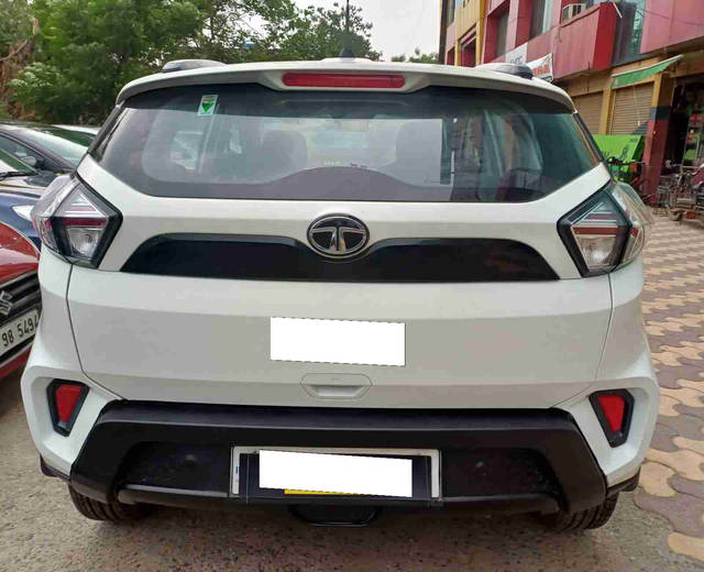 https://images10.gaadi.com/usedcar_image/4582369/original/processed_37261697f1447c7910697f3c7fee7ae5.png?imwidth=6401