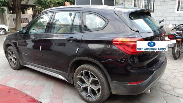 https://images10.gaadi.com/usedcar_image/4582392/original/processed_37f99be77507315ec22cd2209e8ee786.jpg?imwidth=6402