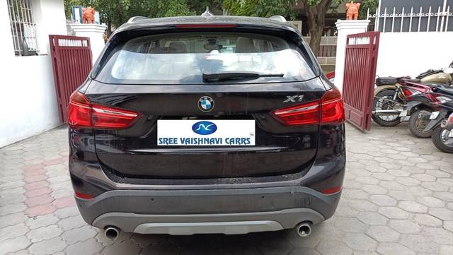 https://images10.gaadi.com/usedcar_image/4582392/original/processed_bf8f7663eb91aa77b485499684222838.jpg?imwidth=6401