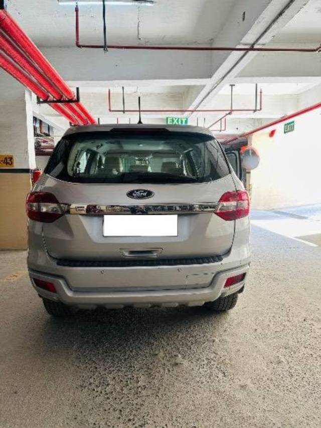 https://images10.gaadi.com/usedcar_image/4582410/original/processed_e16d15c2-7656-4891-883f-ad90482e30fa.jpeg?imwidth=6401