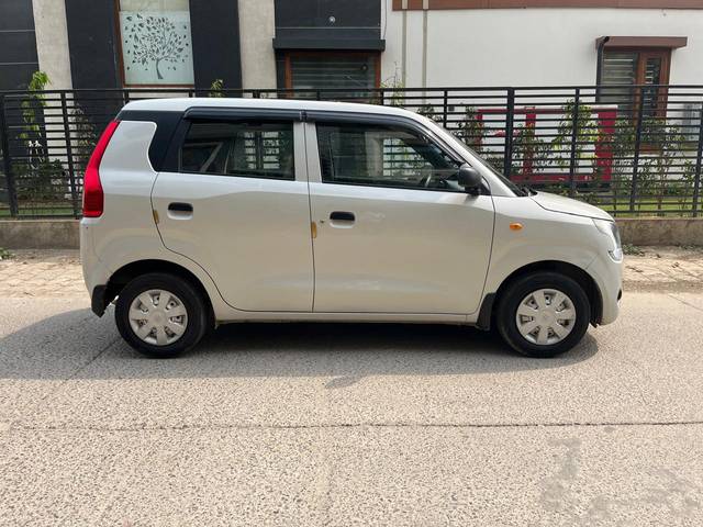 https://images10.gaadi.com/usedcar_image/4582428/original/a593d07245dd5c077f2a36c078156282.jpg?imwidth=6401