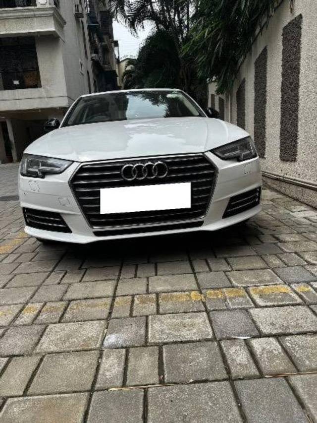 https://images10.gaadi.com/usedcar_image/4582472/original/processed_0c260c91-9af3-407a-85a0-b4ac1931fc8d.jpeg?imwidth=6401