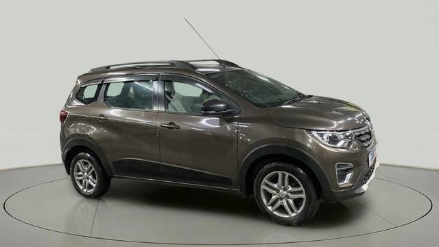 https://images10.gaadi.com/usedcar_image/4582484/original/0000d8c2145b28754649860d7785dc1d.jpg?imwidth=6400