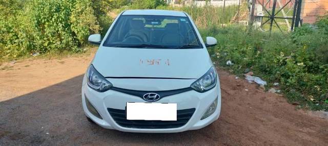 https://images10.gaadi.com/usedcar_image/4582488/original/processed_d2e91881-1eb8-4d36-92da-97ab390c82b5.jpg?imwidth=6400