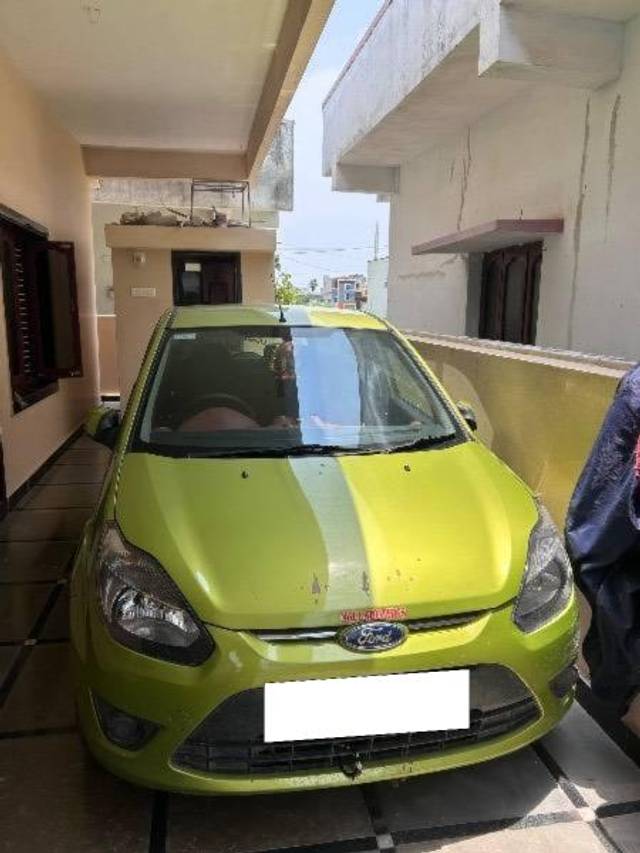 https://images10.gaadi.com/usedcar_image/4582508/original/processed_29b8dbe7-2aa8-410f-a561-fba2be46ba48.jpeg?imwidth=6400