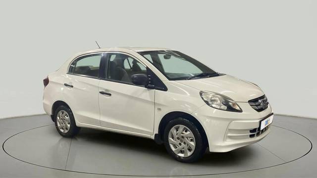 https://images10.gaadi.com/usedcar_image/4582510/original/ee5a352760045e48279f98b6d9a699a6.jpg?imwidth=6400