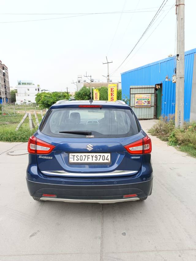 https://images10.gaadi.com/usedcar_image/4582512/original/f576bfcbc5f383c502b3216b6ba61203.jpg?imwidth=6402