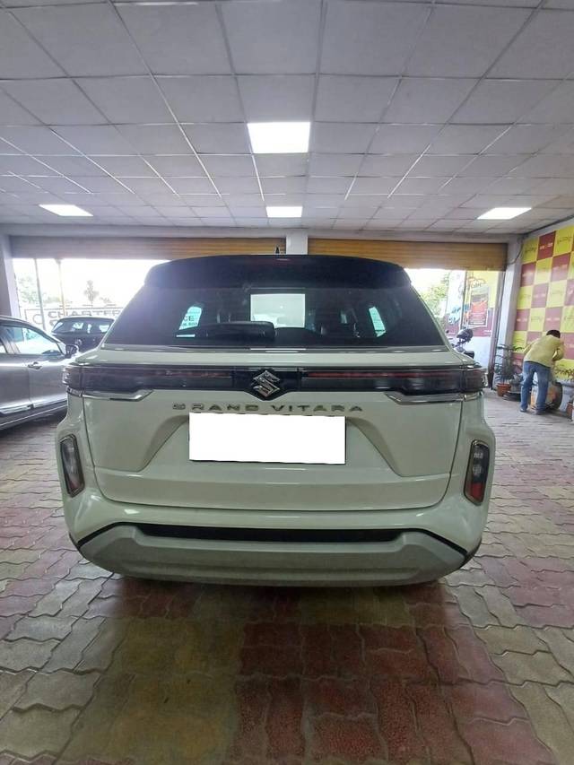 https://images10.gaadi.com/usedcar_image/4582524/original/processed_a6c33010-4de7-418e-b5ac-a457d5a937bb.jpg?imwidth=6401