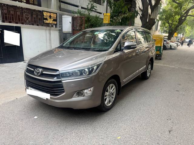 https://images10.gaadi.com/usedcar_image/4582562/original/processed_d78c06e9-8d95-49b7-9368-69d34d070b32.jpg?imwidth=6402
