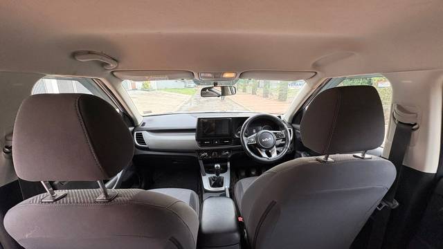 https://images10.gaadi.com/usedcar_image/4582667/original/f6e43142956a4a1b6c7dbd3d980e2b89.jpeg?imwidth=6402