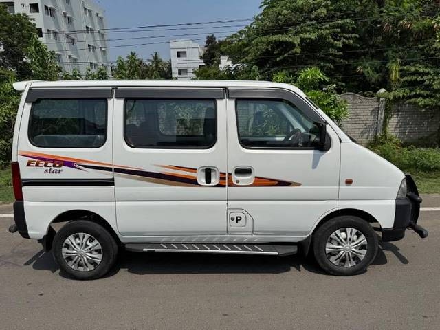 https://images10.gaadi.com/usedcar_image/4582669/original/processed_ab0aed8e-d7a2-45da-a214-1041e099bae9.jpeg?imwidth=6401