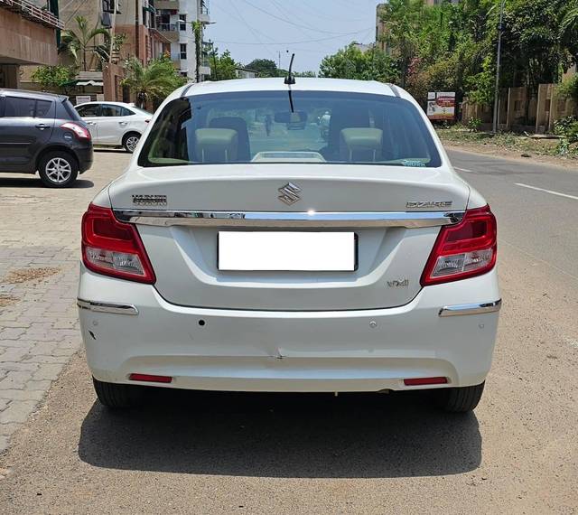 https://images10.gaadi.com/usedcar_image/4582671/original/processed_e9836814f6d18d99be7e876a0b9796a5.jpg?imwidth=6401