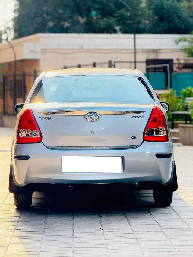 https://images10.gaadi.com/usedcar_image/4582702/original/processed_fea7c71bbd58fb48193fce457d6c8b76.jpg?imwidth=6402