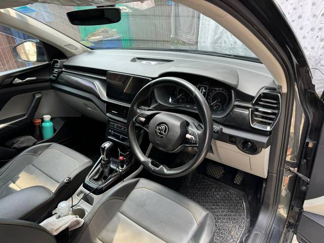 https://images10.gaadi.com/usedcar_image/4582717/original/d46a4cec-2718-4a3c-921e-b397ed3d02d1.jpg?imwidth=6401