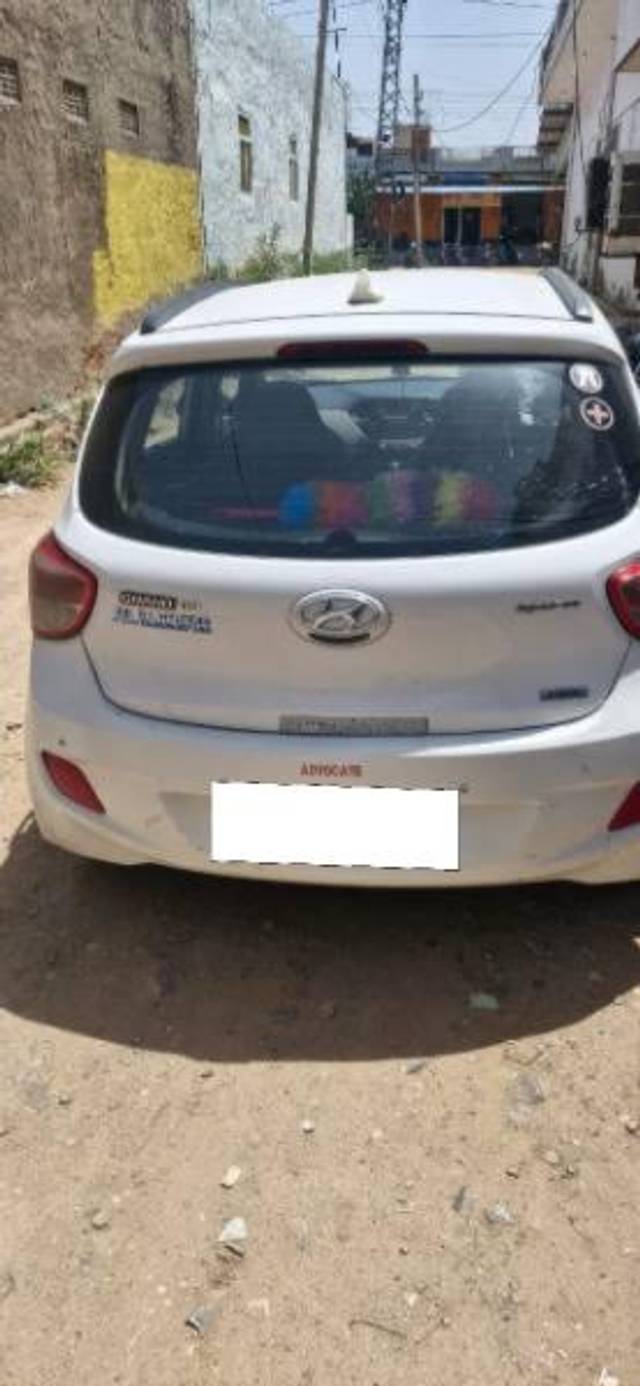 https://images10.gaadi.com/usedcar_image/4582736/original/processed_8ed17e93-8c0b-4a9d-abe1-2b304e683cb3.jpeg?imwidth=6401