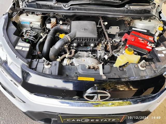 https://images10.gaadi.com/usedcar_image/4582776/original/ed41d229feb98e828c1c2728e9bb65f8.jpeg?imwidth=6402