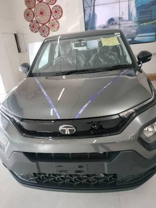https://images10.gaadi.com/usedcar_image/4582777/original/processed_d21398d9-36ca-4071-a610-4fd5060f7fe5.jpg?imwidth=6400