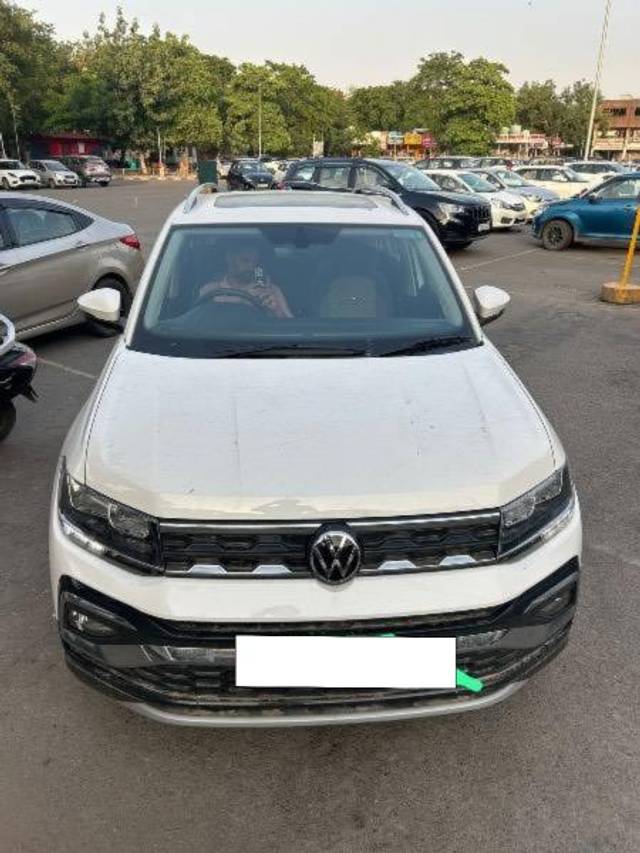 https://images10.gaadi.com/usedcar_image/4582781/original/processed_c2e0cc64-0483-4bf7-aa4e-e16460f86e89.jpeg?imwidth=6400