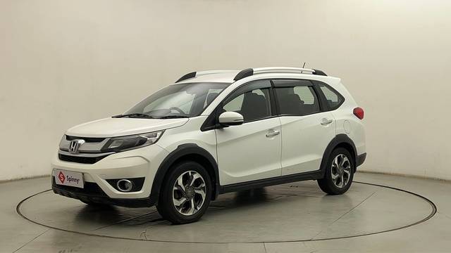 https://images10.gaadi.com/usedcar_image/4582784/original/3c07edecc3444ad8206097e021981a21.JPG?imwidth=6400