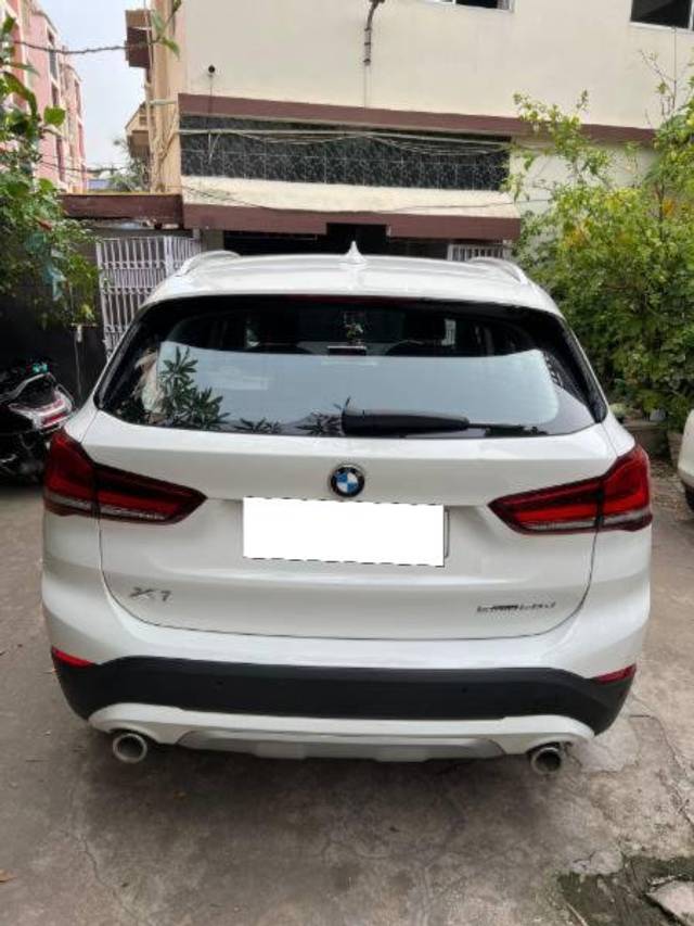 https://images10.gaadi.com/usedcar_image/4582798/original/processed_3a29cb32-9274-447c-bcb3-4afca7a56681.jpg?imwidth=6401