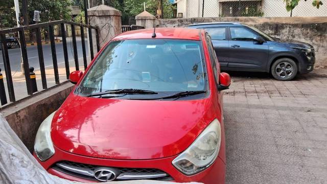 https://images10.gaadi.com/usedcar_image/4582824/original/processed_7665974d-411b-435e-b18c-8c4eec5e72ae.jpg?imwidth=6400