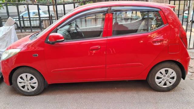 https://images10.gaadi.com/usedcar_image/4582824/original/processed_936bf5b9-b62a-4096-84fa-b7eca3f5bfa8.jpg?imwidth=6402