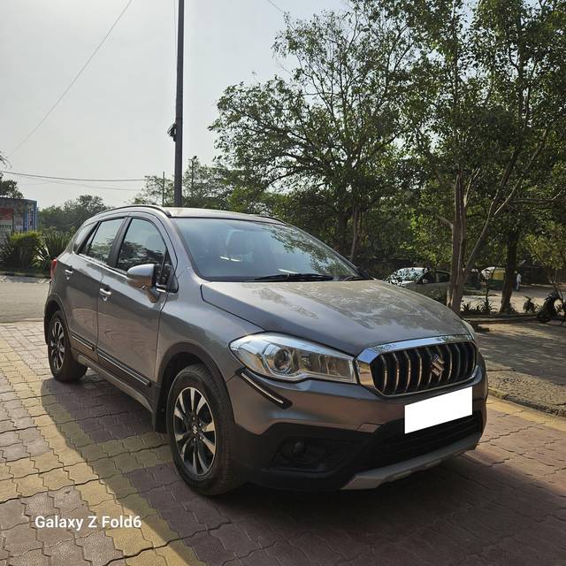 https://images10.gaadi.com/usedcar_image/4582831/original/processed_0964f5f8f35e3ce828a609d78b682367.jpg?imwidth=6400